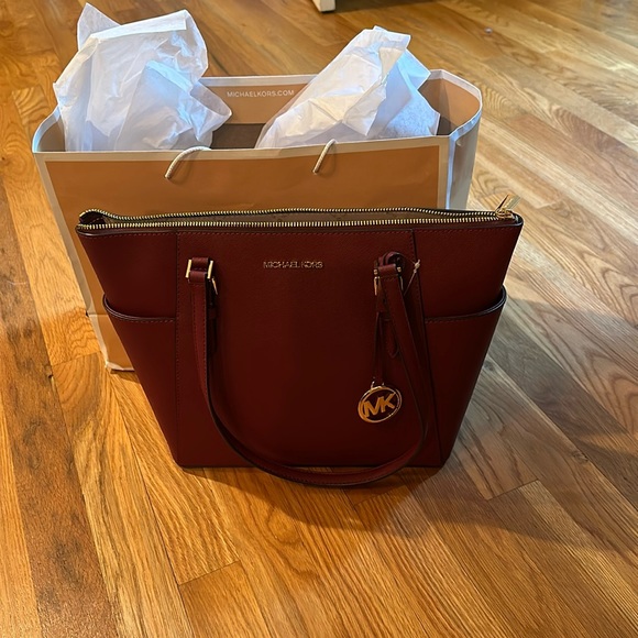 Michael Kors Dark Cherry Tote Leather NWT - Picture 1 of 4
